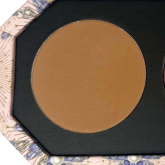 Pat McGrath Labs | Divine Blush + Bronzer + Glow Trio: Nirvana in Bloom Palette - Picture 3 of 7
